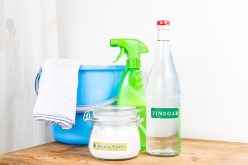 How to Make Natural Cleaners